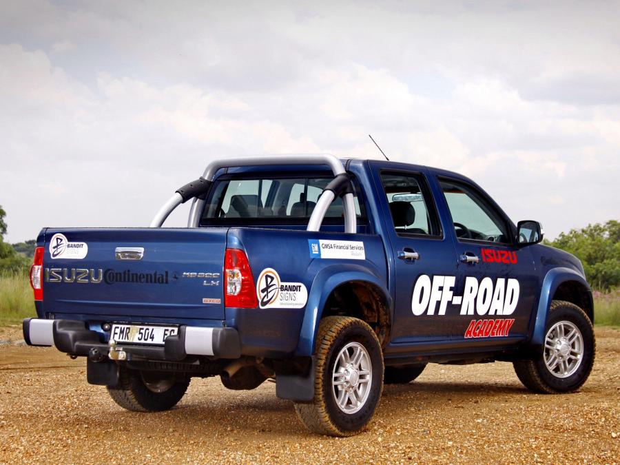 Isuzu KB Double Cab 2010 года  (фото 5 из 6)